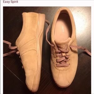 Easy Spirit leather sneakers Retails $72
